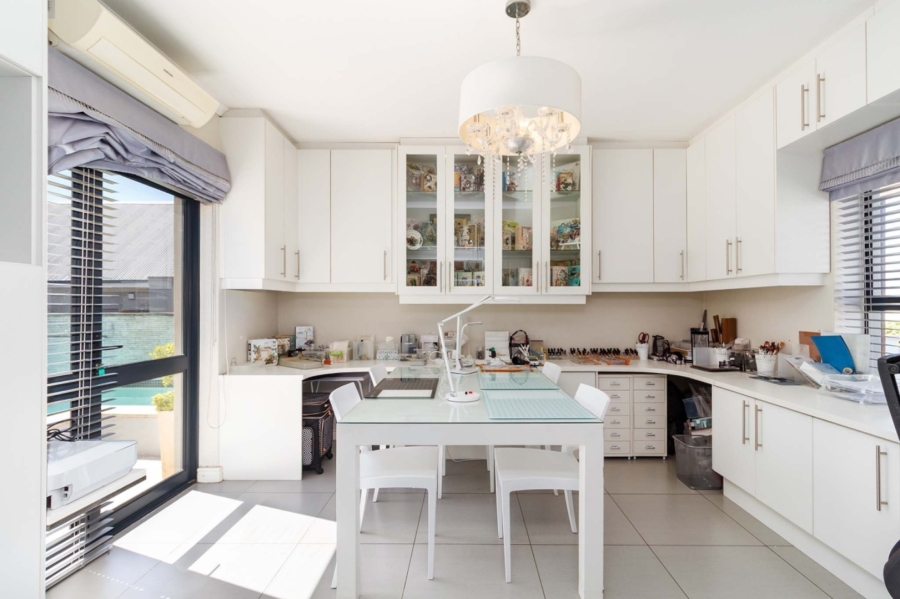 4 Bedroom Property for Sale in Bergsig Western Cape